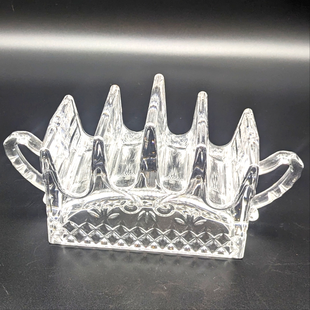 Shannon Crystal by Godinger Toast Holder